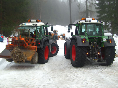 Fendt Vario 415 und Fendt Vario 714 von hinten